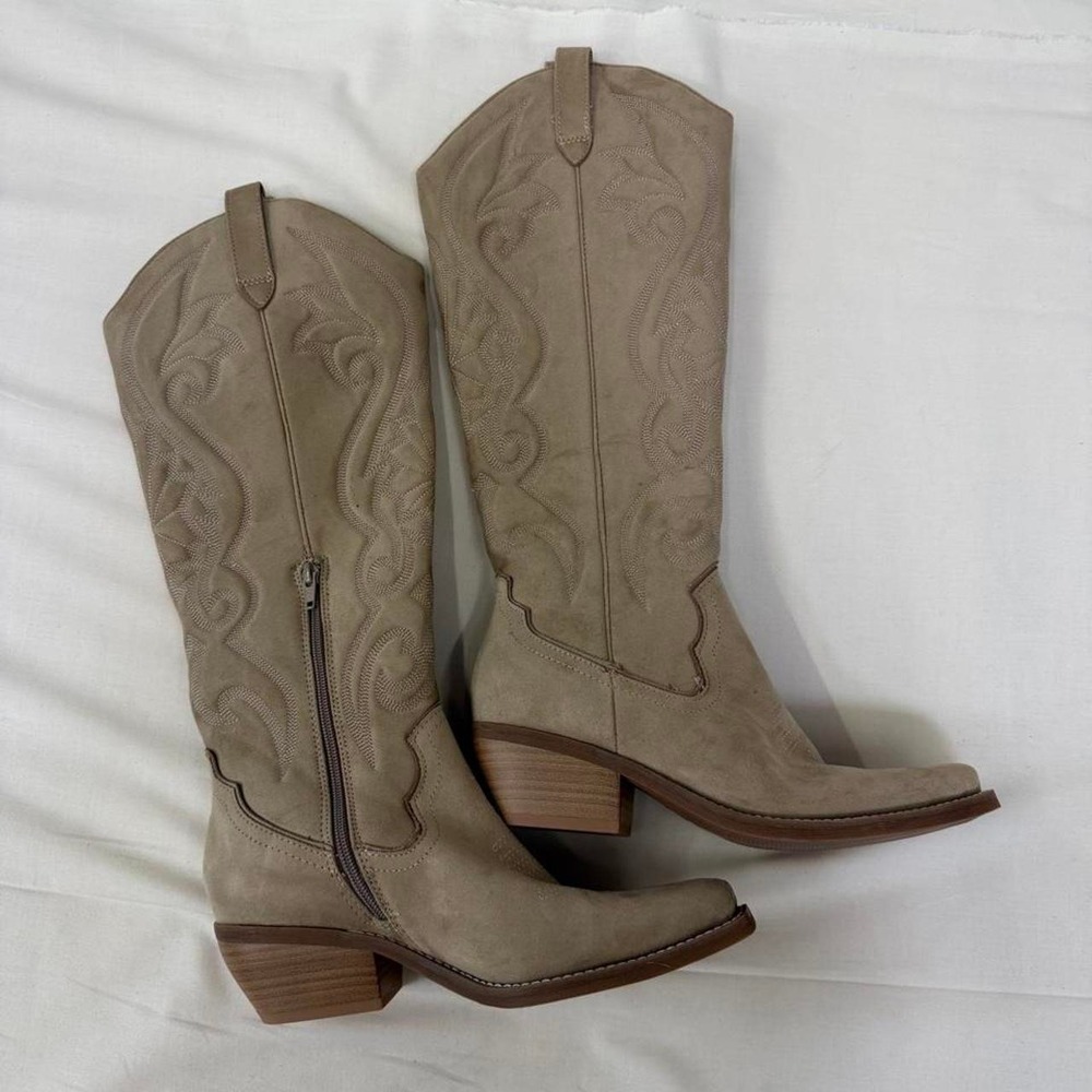 Brand new with tags A New Day Tanika Western Boots size 8